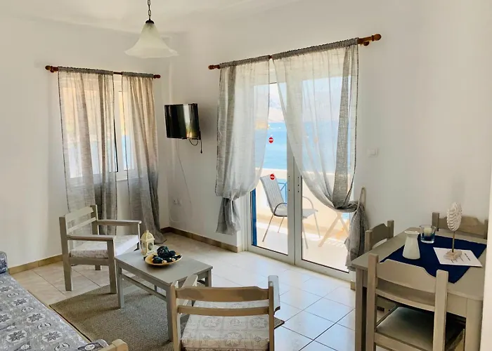 Aegean Aura Ii * Emborios